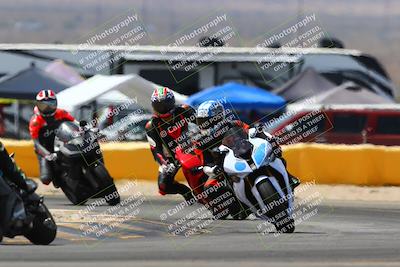 media/Apr-09-2022-SoCal Trackdays (Sat) [[c9e19a26ab]]/Turn 2 (1140am)/